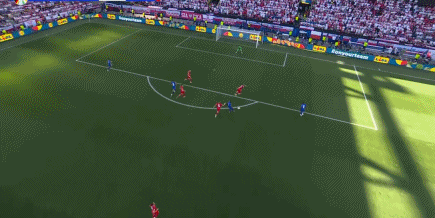 坎特反击 登贝莱一人被扑